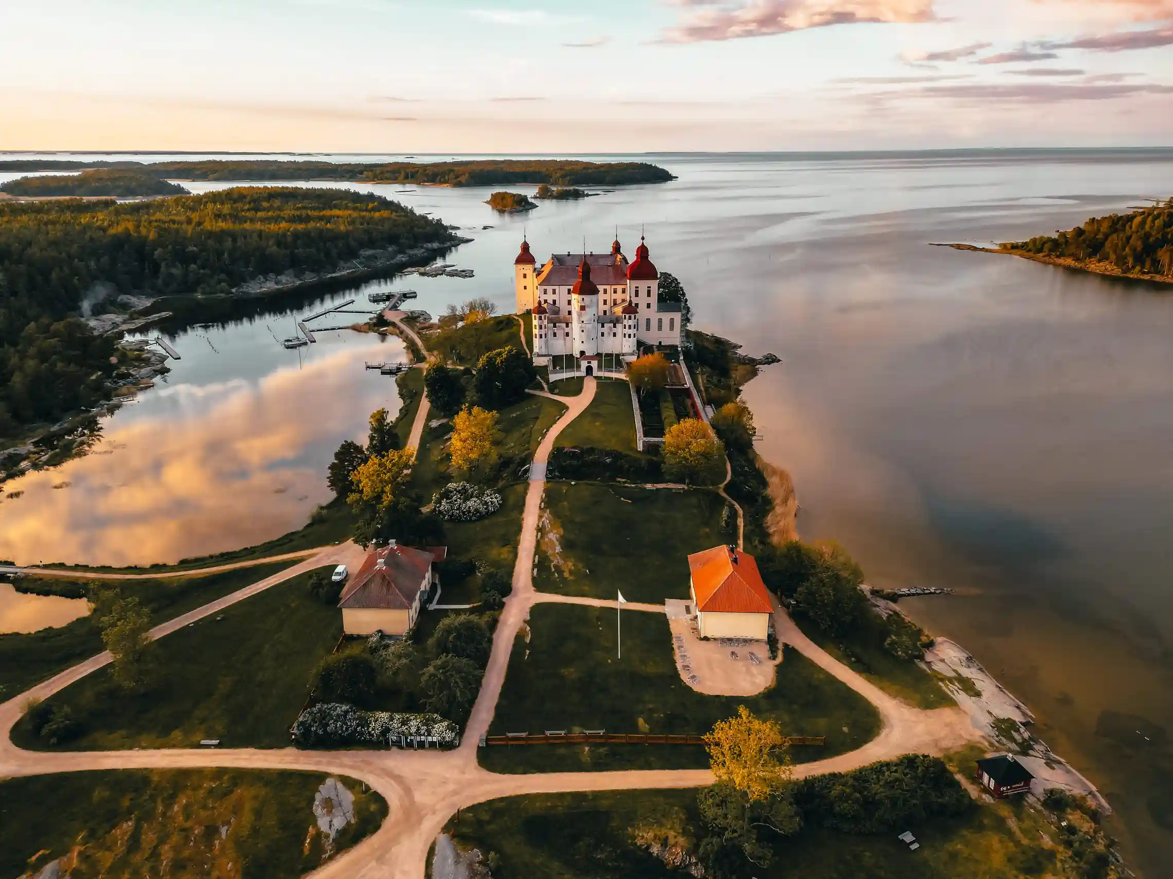 The baroque Läckö Castle is at the western end of the Biosphere Trail.